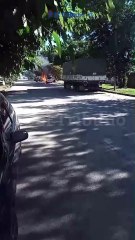 Se incendió por completo un utilitario en el barrio San Martín, de Metán