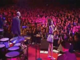 Amy Winehouse - Back To Black Live