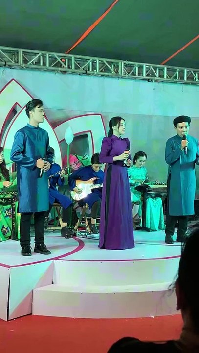Cha mẹ xa rời con chờ ngàn năm
