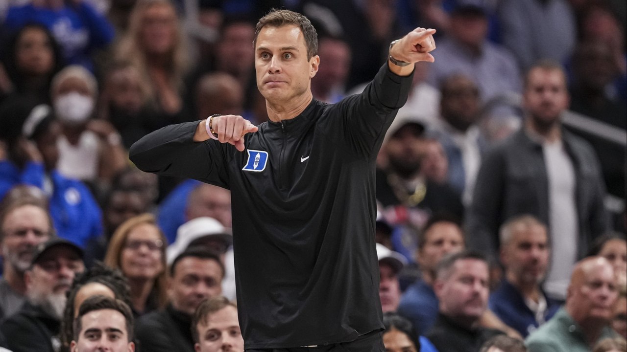 Exploring 12 to 1 Odds in College Basketball Betting