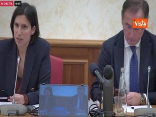 Battibecco in conferenza stampa Pd, Schlein: Oggi voglio parlare della Manovra, non della Meloni