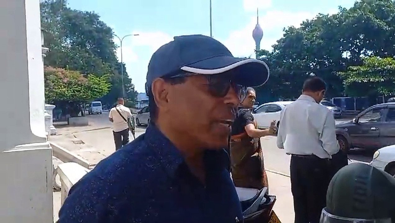 මෙල්බන් නුවර ඉදලා ආපු වෛද්‍ය ඥණසේකර විතානගේ කෙලි වෙනුවෙන් හඩ නගයි..