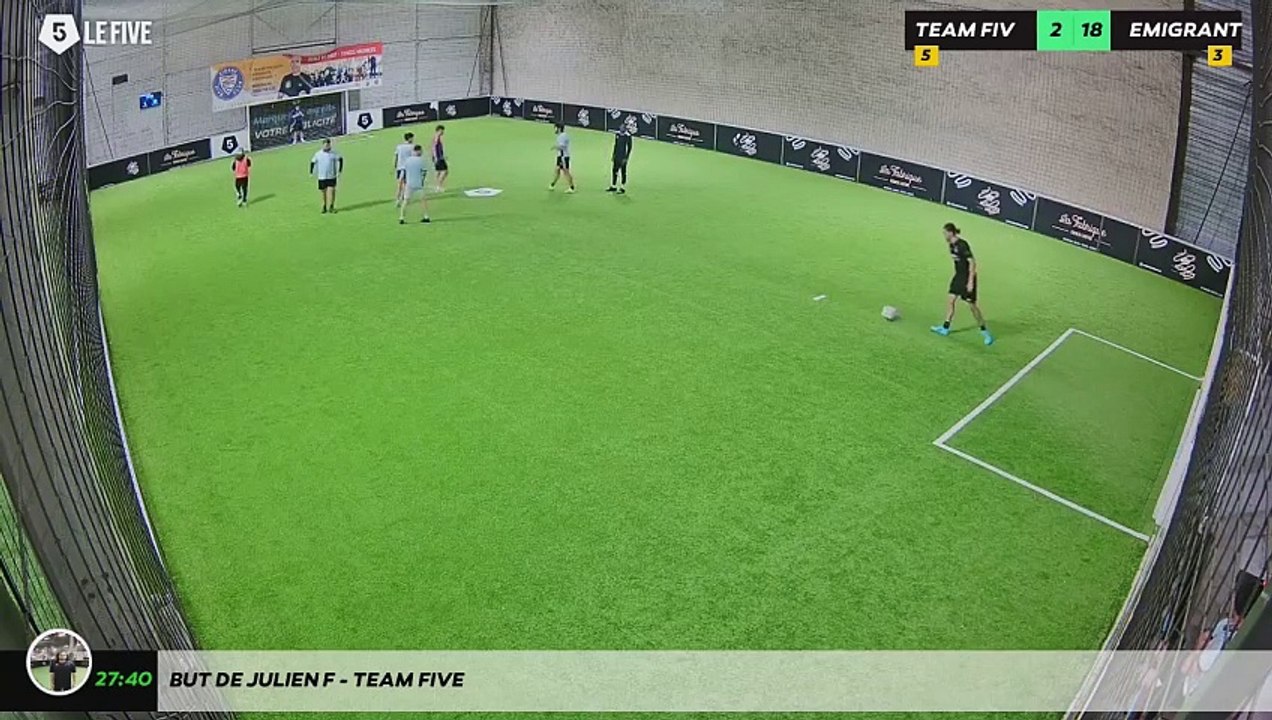But de Julien F - Team Five