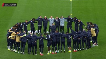 Bleus - Deschamps : "Personne n'est insensible au contexte lourd et pesant"