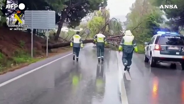 Maltempo in Spagna, nuova ondata con forti piogge e allagamenti