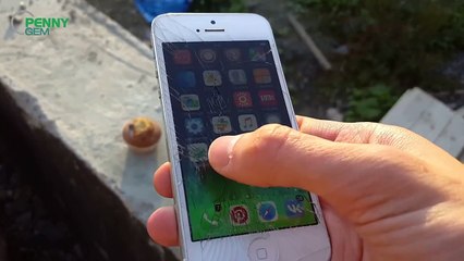 Cell Phones and Credit Cards Are Actually Pretty Closely Related, Here’s How