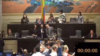 Intervención de las Madres de Falsos Positivos durante la plenaria de la Cámara de Representantes