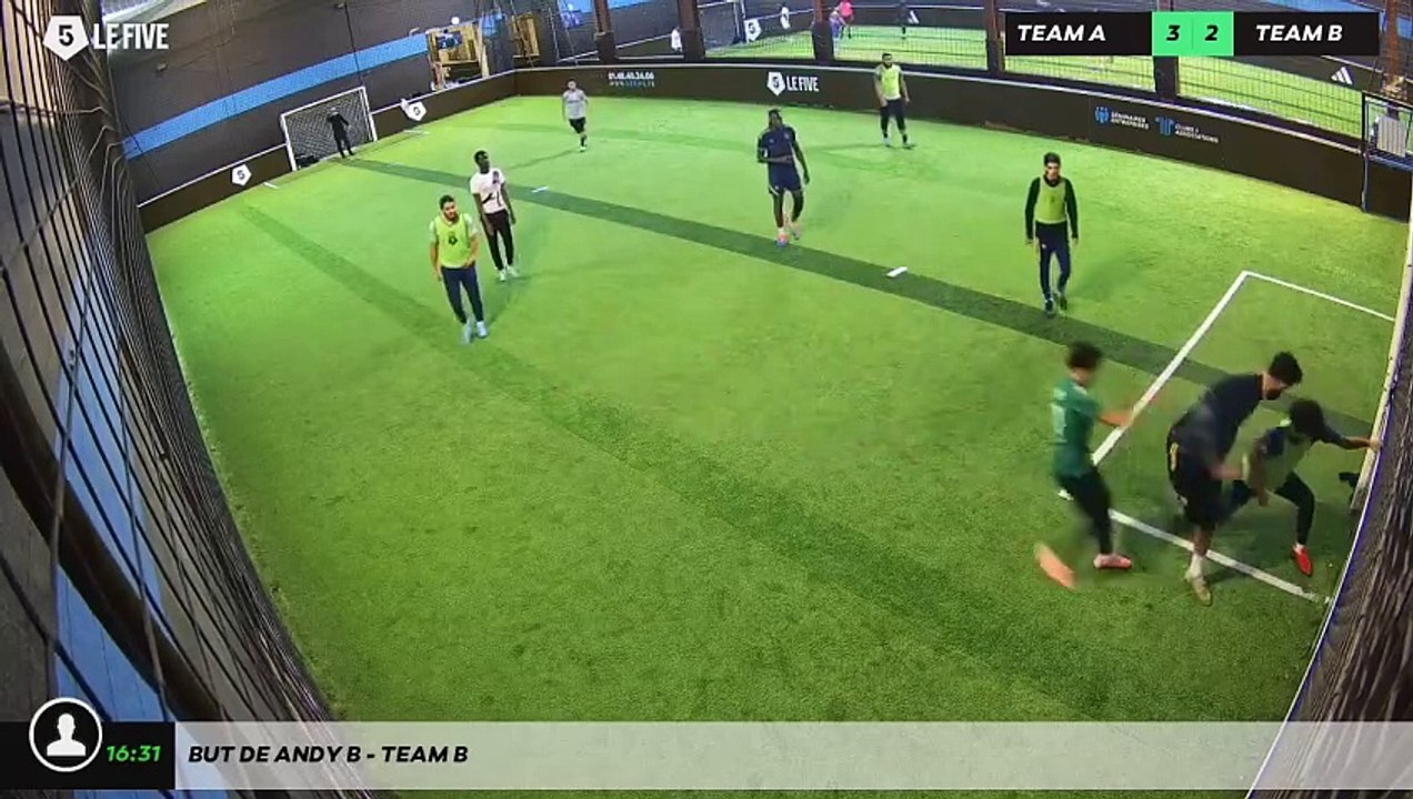 But de Andy B - Team B