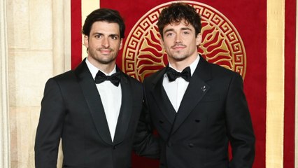 Carlos Sainz y Leclerc sorprenden en la premier de 'Gladiador II' en Londres