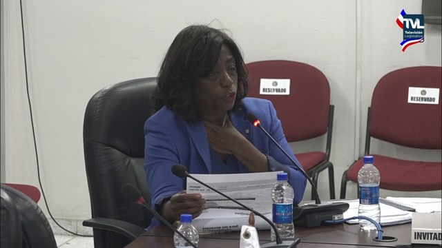 Cuestionan a la ministra Lucy Molinar en comisión de Presupuesto
