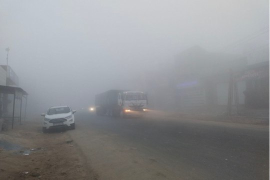 Rajasthan Weather : सरहदी जिलों में छाया घना कोहरा, जयपुर में गुलाबी ठंडक
