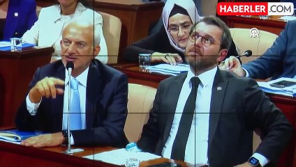 İBB Meclisi'nde Tartışmalı Toplantı: AK Parti Grubu Çıktı