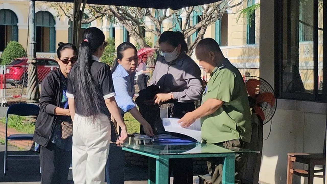 Hòa giải bất thành vụ tranh chấp tài sản giữa người nhà NSƯT Vũ Linh