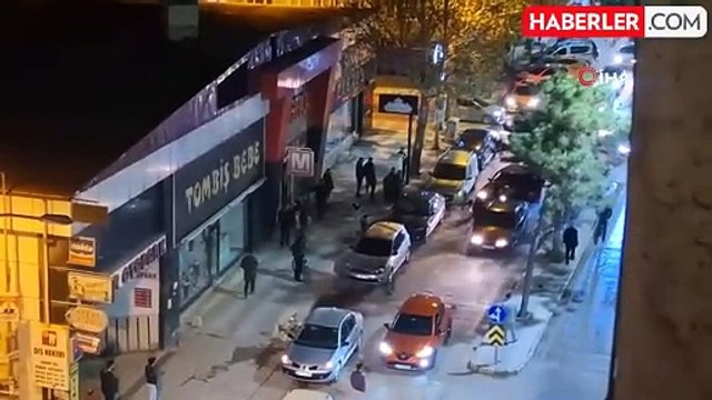 Kızların kavgasını erkekler ayıramadı