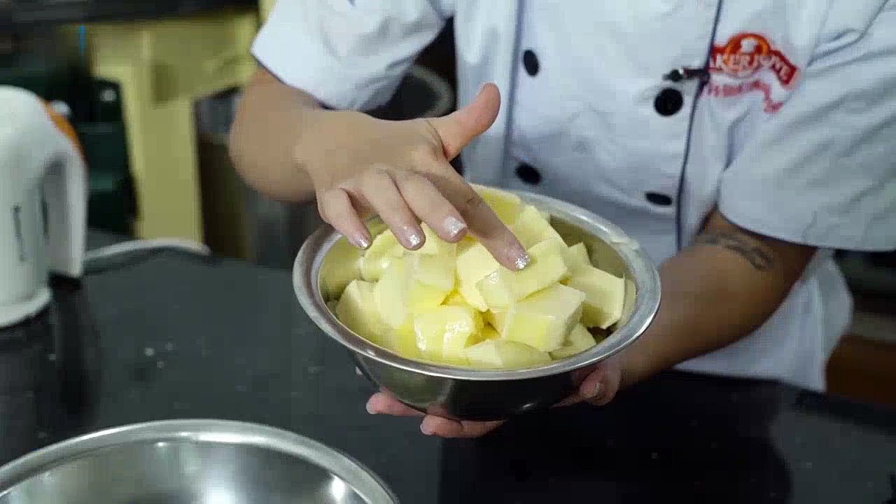 Bài 3 : Giới thiệu công thức kem bơ Thụy Sỹ