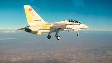 動画：TUSAŞ、トルコ初の国産ジェット練習機「Hürjet」の第2プロトタイプを成功裏に発表