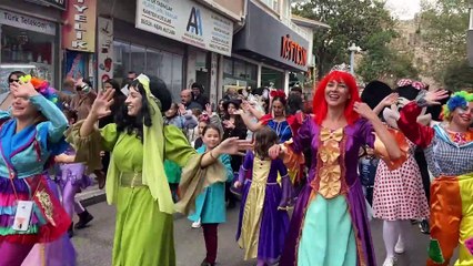 Sinop Lakerda Festivali kortej yürüyüşüyle başladı