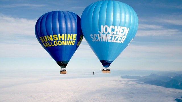 Ils jouent les funambules à 2 500 mètres d’altitude entre deux montgolfières
