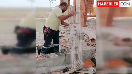 İnşaat İşçileri Havuz Makine Dairesine Düşen Köpeği Kurtardı