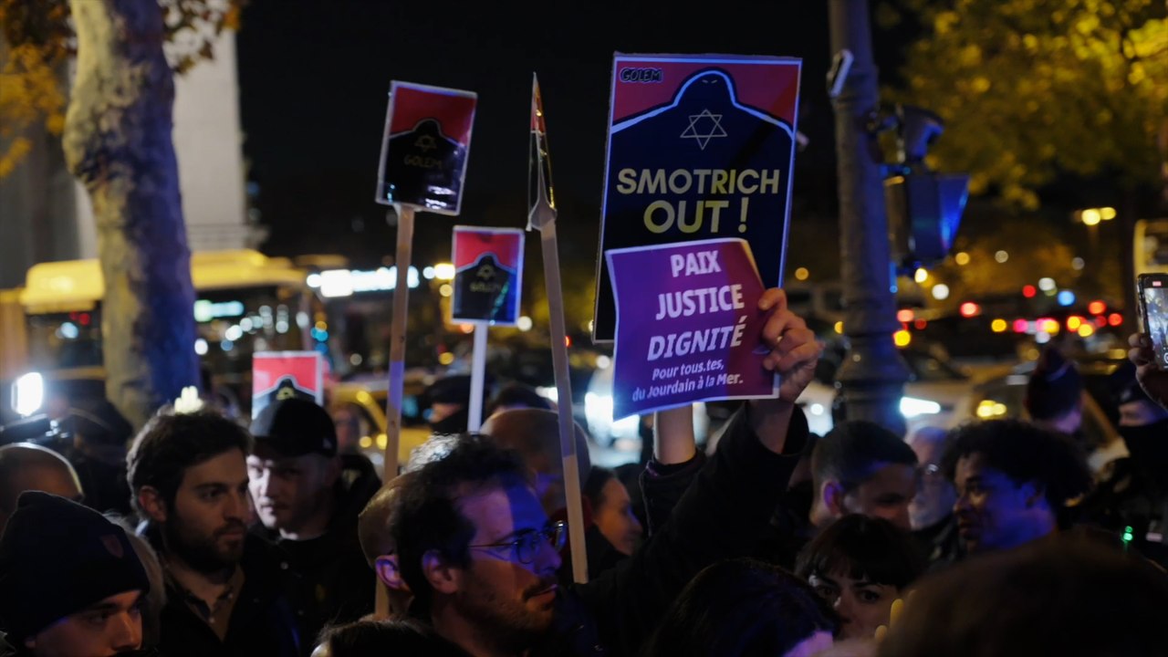 Paris : des milliers de manifestants contre le gala « Israël is Forever »