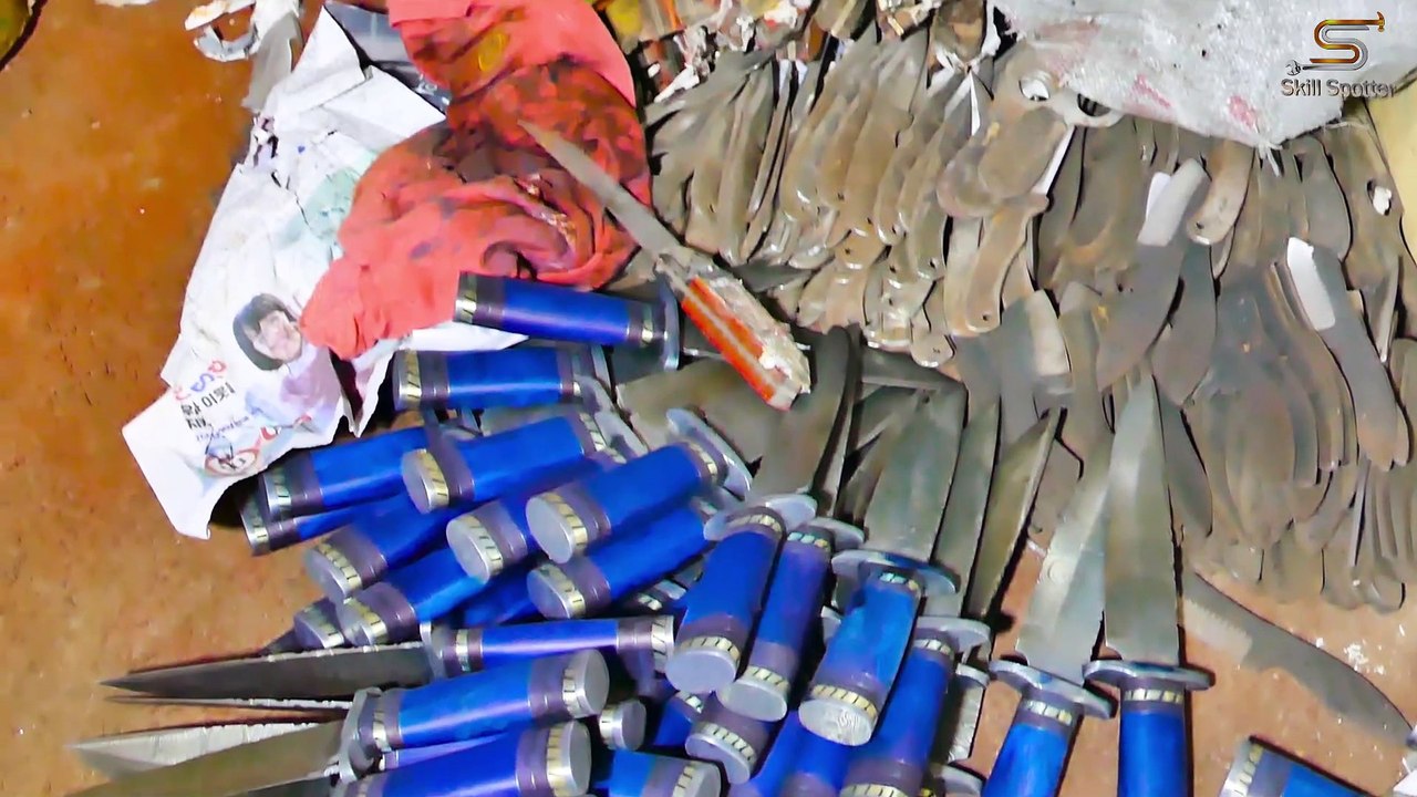 50 Random Visit of Knife Making Factory, Huge Variety of Hunting Knives - Skill Spotter