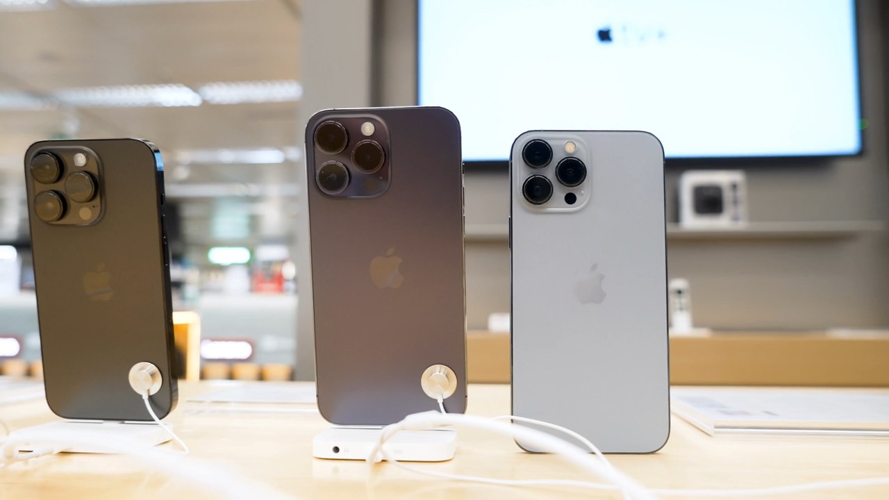 Could Apple iPhone owners could get £70 refund...