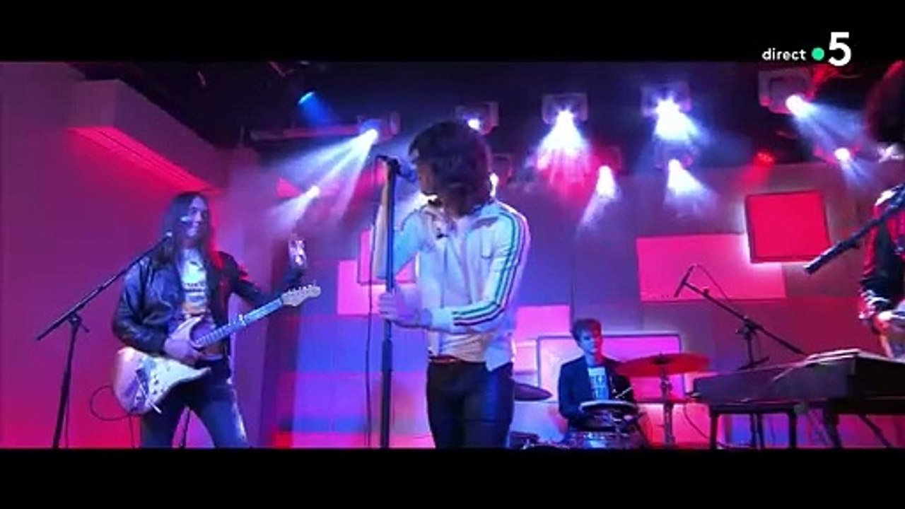 Énorme incident dans C à vous, Anne-Elisabeth Lemoine forcée d'arrêter son émission sur France 5