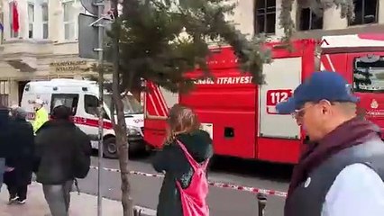 İstanbul- Beyoğlu'nda tamirini yaptığı asansörün altına kalan adam öldü / Ek görüntü