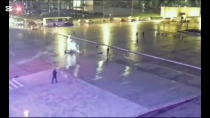 Vídeo mostra como foi ataque em frente ao STF