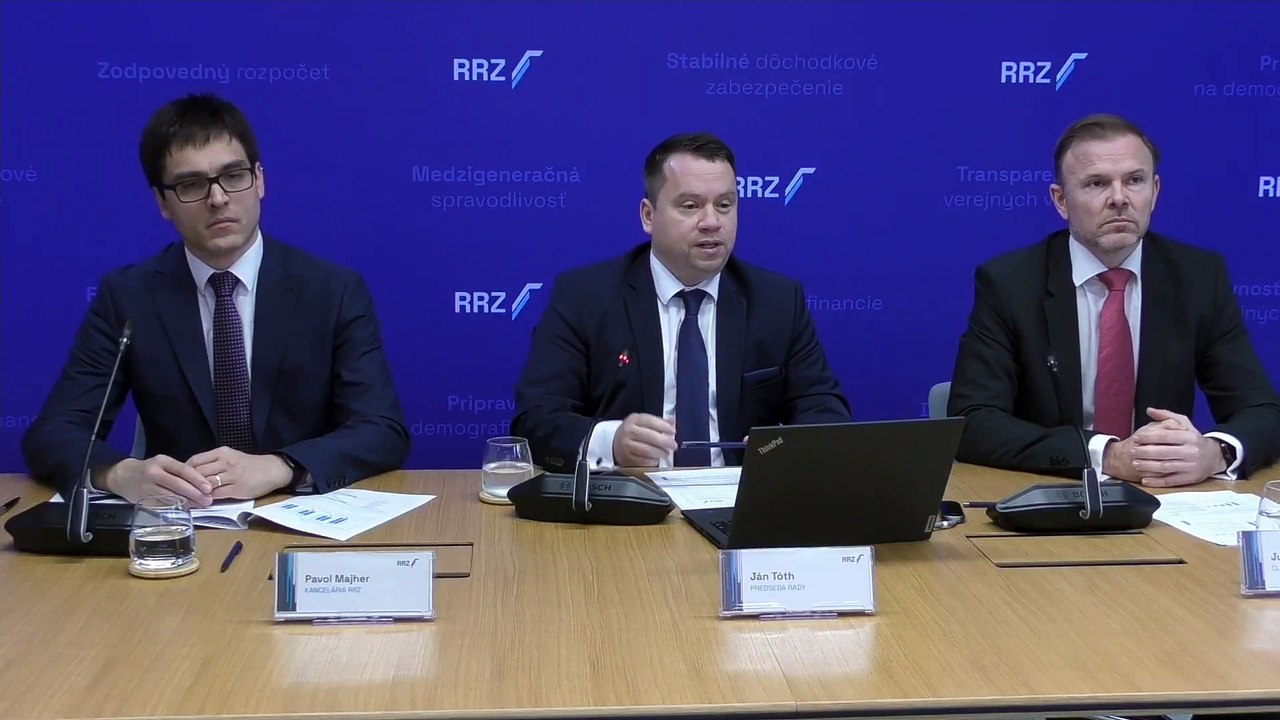 ZÁZNAM: RRZ očakáva budúci rok mierne lepší deficit ako vláda na úrovni 4,5 % HDP