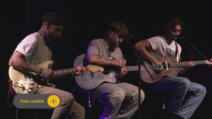 ENCUENTROS EL PAÍS | Dani Fernández interpreta 'Todo cambia'