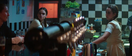 Strangers: Capítulo 2 - Teaser tráiler oficial español