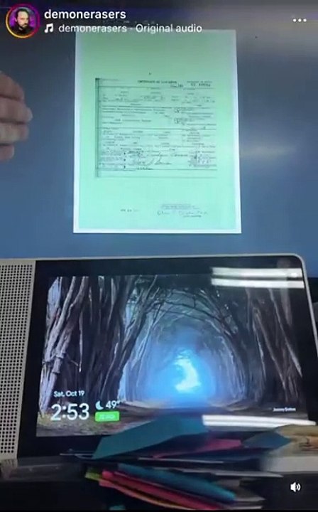 What’s going on with Obama’s Birth certificate 🤔