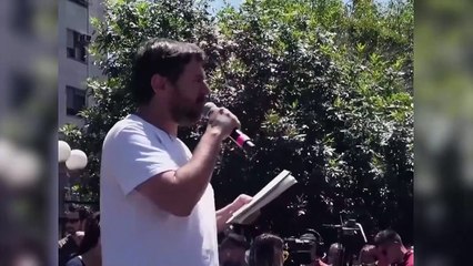 Juan Grabois organizó una clase pública sobre el lawfare frente a Comodoro Py