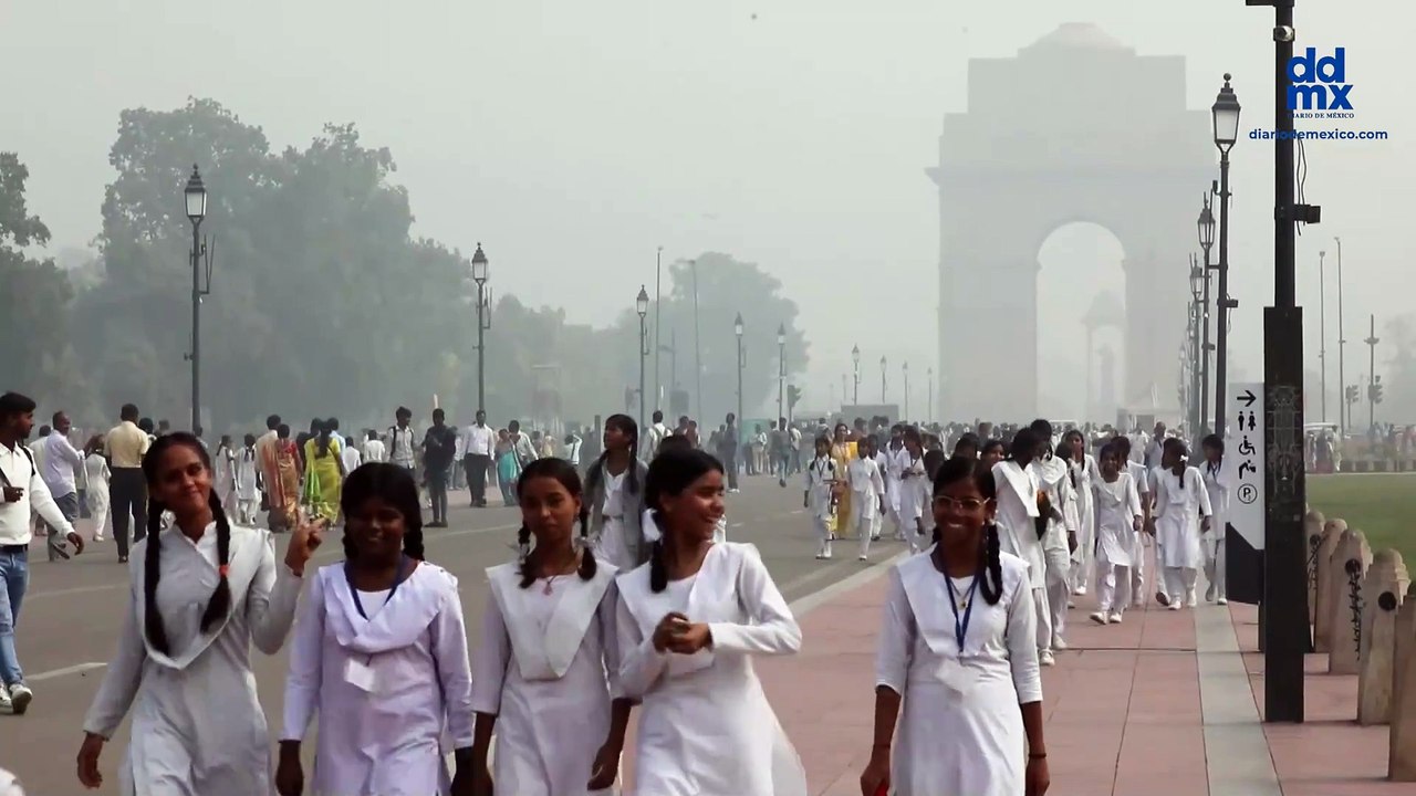 Niebla tóxica en Nueva Delhi provoca cancelaciones de vuelos debido a la baja visibilidad
