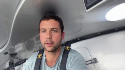 Vendée Globe 2024 - Guirec Soudée /  FREELANCE.COM -  Pas besoin d'un foiler, pour voler !