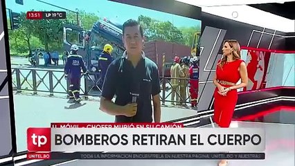 Con cortadoras y grúas, retiran el cuerpo del chofer que murió aplastado por el contenedor de su tráiler