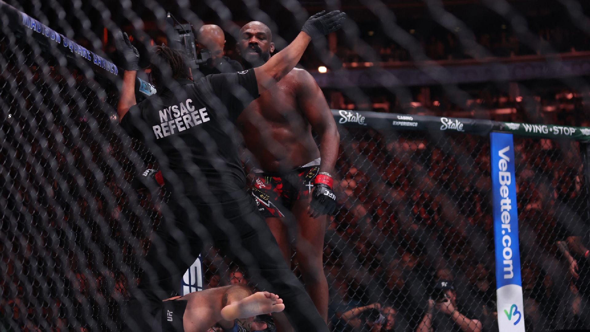 Aspinall is an a***hole - Jones on potential superfight