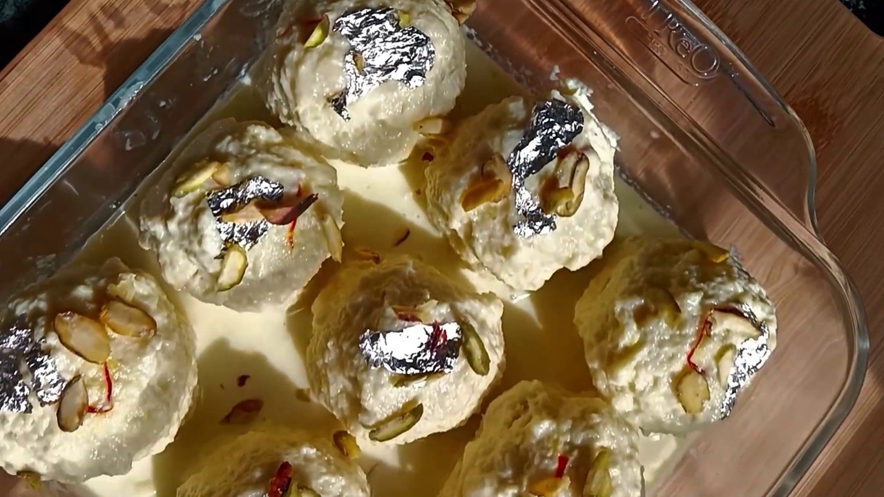 How to Make Indian Bread Malai Ladoo: A Quick, Easy, and Delicious Traditional Sweet Recipe