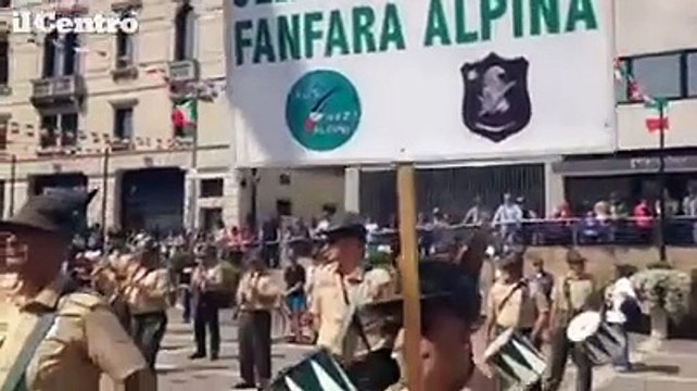 Raduno alpini, la fanfara abruzzese si esibisce a Pordenone