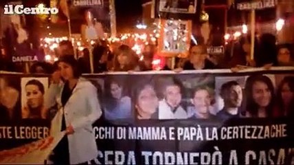 L'Aquila, la fiaccolata silenziosa per le vittime del terremoto