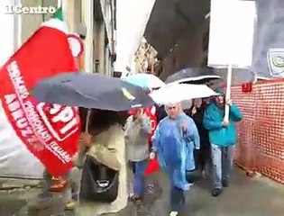 L'Aquila, 4 mila in corteo nel centro distrutto dal terremoto