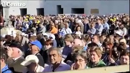 Papa Francesco: un minuto di silenzio e un'Ave Maria per Noemi