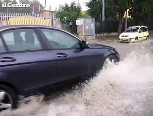 Acquazzone e grandinata estiva sull'Aquila