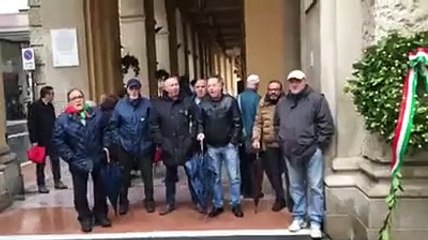 Chieti, l'Anpi canta Bella Ciao e Di Primio non batte ciglio