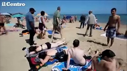 "Blitz" del sindaco di New York sulla spiaggia di Pescara