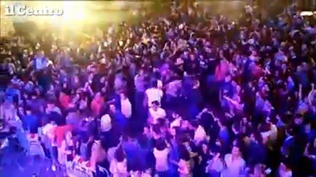 Chieti, Maltattack:in piazza si balla, si poga e si suona Mozart