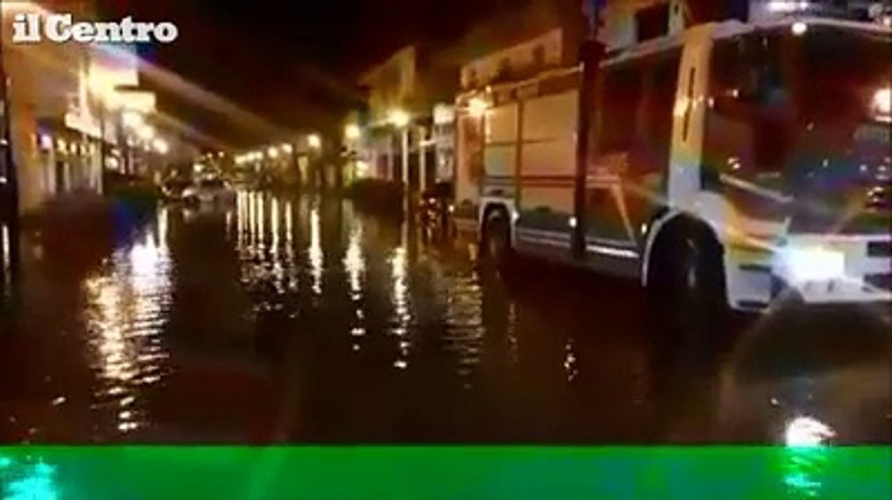 Pioggia torrenziale e strade allagate a Giulianova