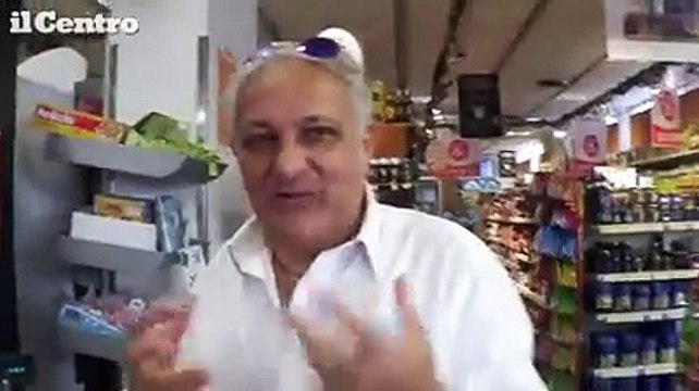 Anche 'Nduccio fa la spesa per aiutare i poveri