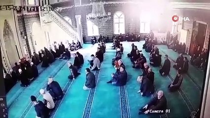 Rize’de camide deprem paniği anbean kamerada